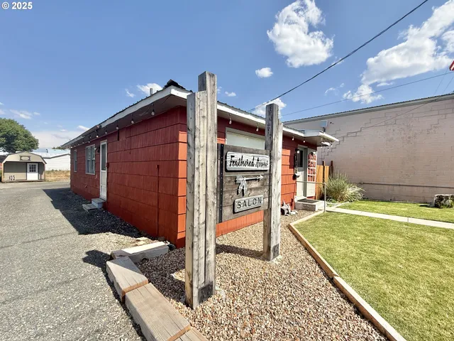 $175,000 | 173 North Canyon Boulevard, John Day, OR 97845
