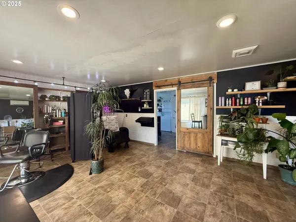 $175,000 | 173 North Canyon Boulevard, John Day, OR 97845