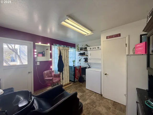 $175,000 | 173 North Canyon Boulevard, John Day, OR 97845