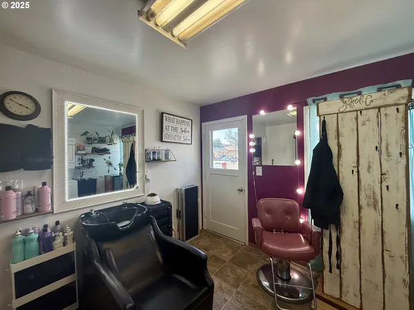 $175,000 | 173 North Canyon Boulevard, John Day, OR 97845