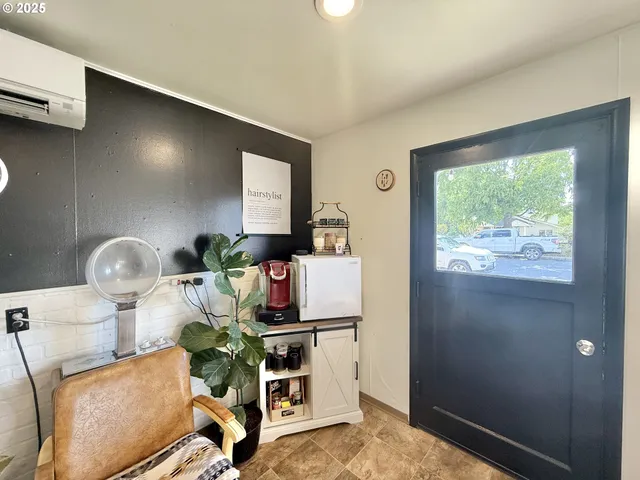 $175,000 | 173 North Canyon Boulevard, John Day, OR 97845