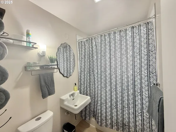 $175,000 | 173 North Canyon Boulevard, John Day, OR 97845