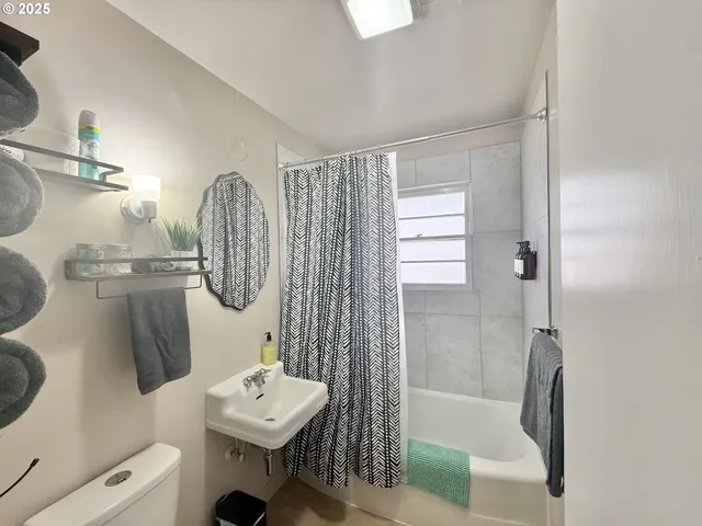 $175,000 | 173 North Canyon Boulevard, John Day, OR 97845