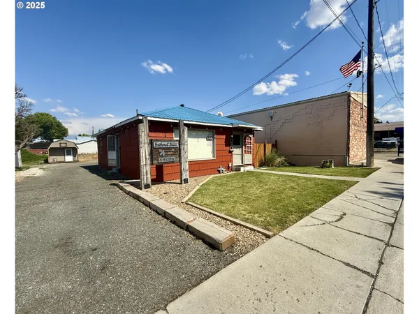 $175,000 | 173 North Canyon Boulevard, John Day, OR 97845