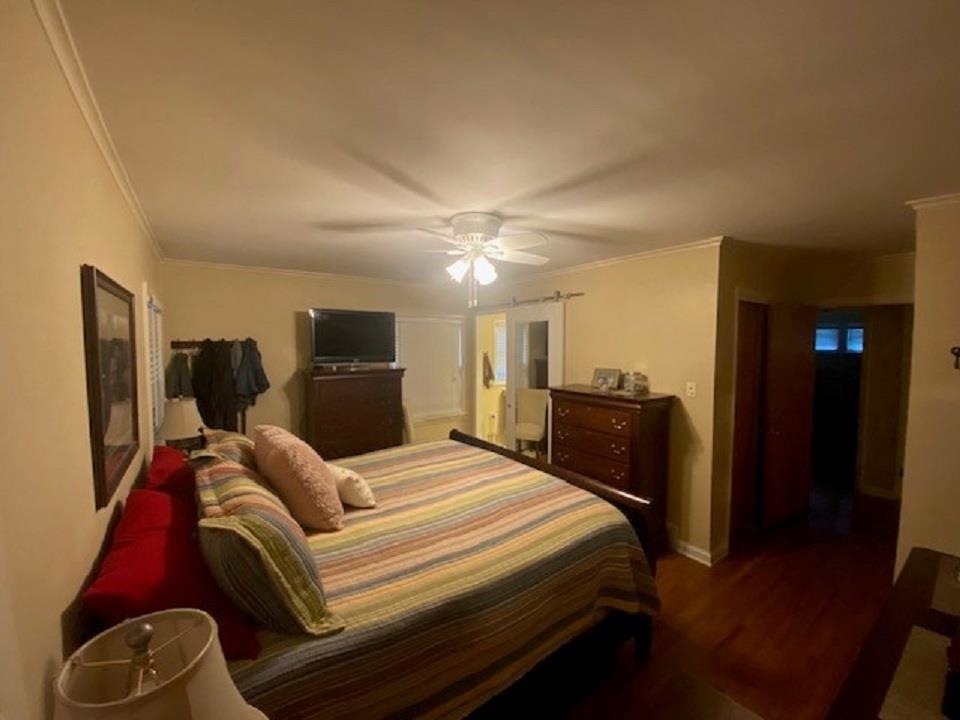 5111 Mason Road Memphis, TN 38117 - Photo 14 of 23 a bedroom with a bed and furniture