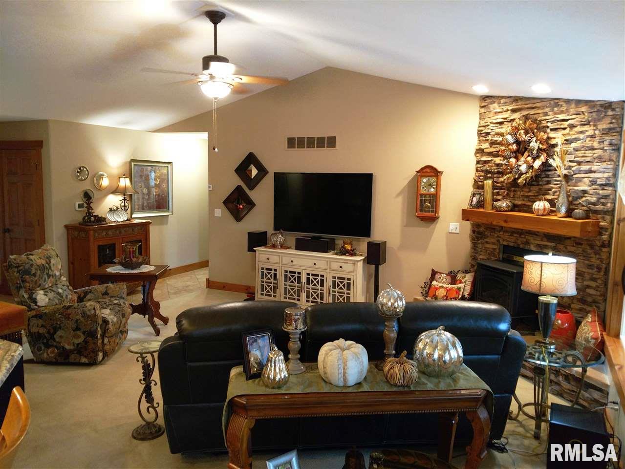 442 Macey Lake Road Metamora, IL 61548 - Photo 5 of 36 Gallery Image 5