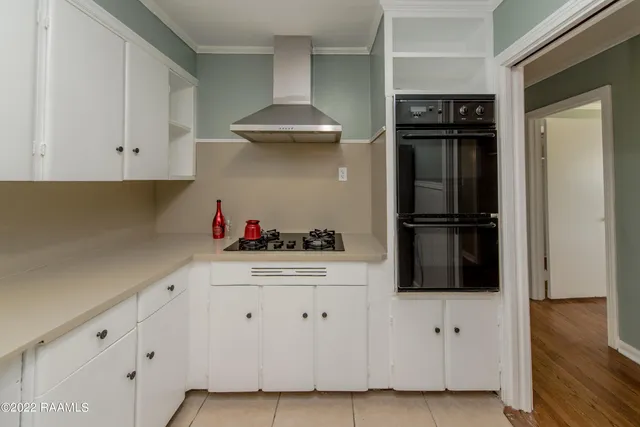 $1,950 | 232 Roselawn Boulevard, Lafayette, LA 70503