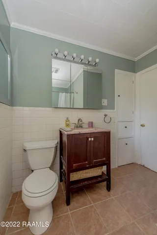 $1,950 | 232 Roselawn Boulevard, Lafayette, LA 70503