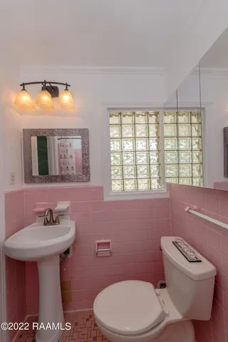 $1,950 | 232 Roselawn Boulevard, Lafayette, LA 70503