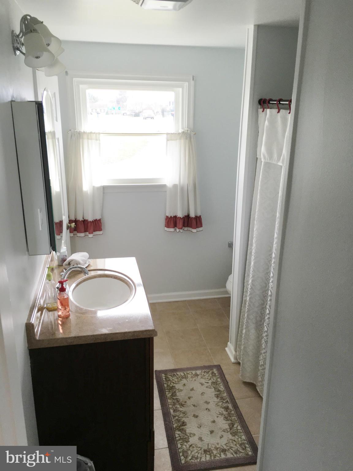 185 Apple Tree Drive Ranson, WV 25438 - Photo 16 of 19 Bath