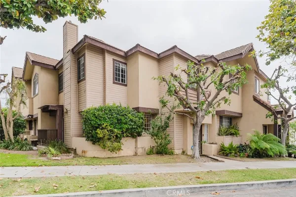$975,000 | 1245 Grandview Avenue, Unit 4, Glendale, CA 91201