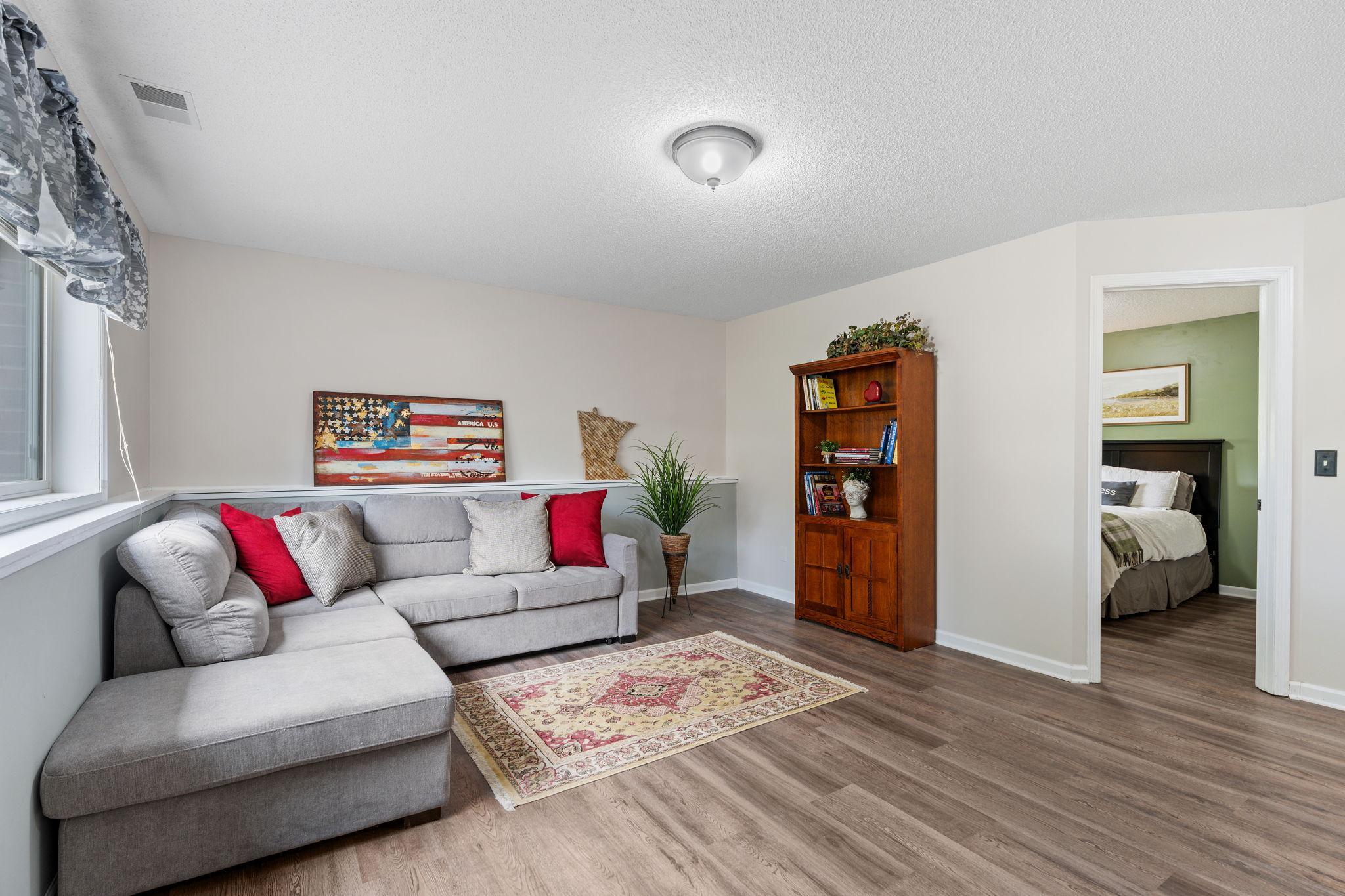 15685 Chestnut Way Rosemount, MN 55068 - Photo 32 of 54