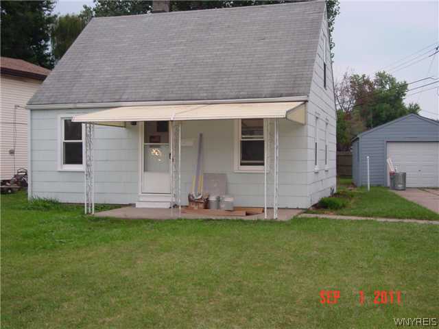 11 Hemlock Road Amherst, NY 14226 - Photo 1 of 1 Exterior Front