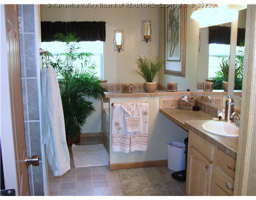 Master Bath/Spa.