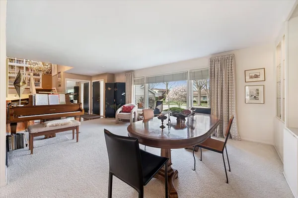 $897,000 | 631 Fern Court, Elmhurst, IL 60126