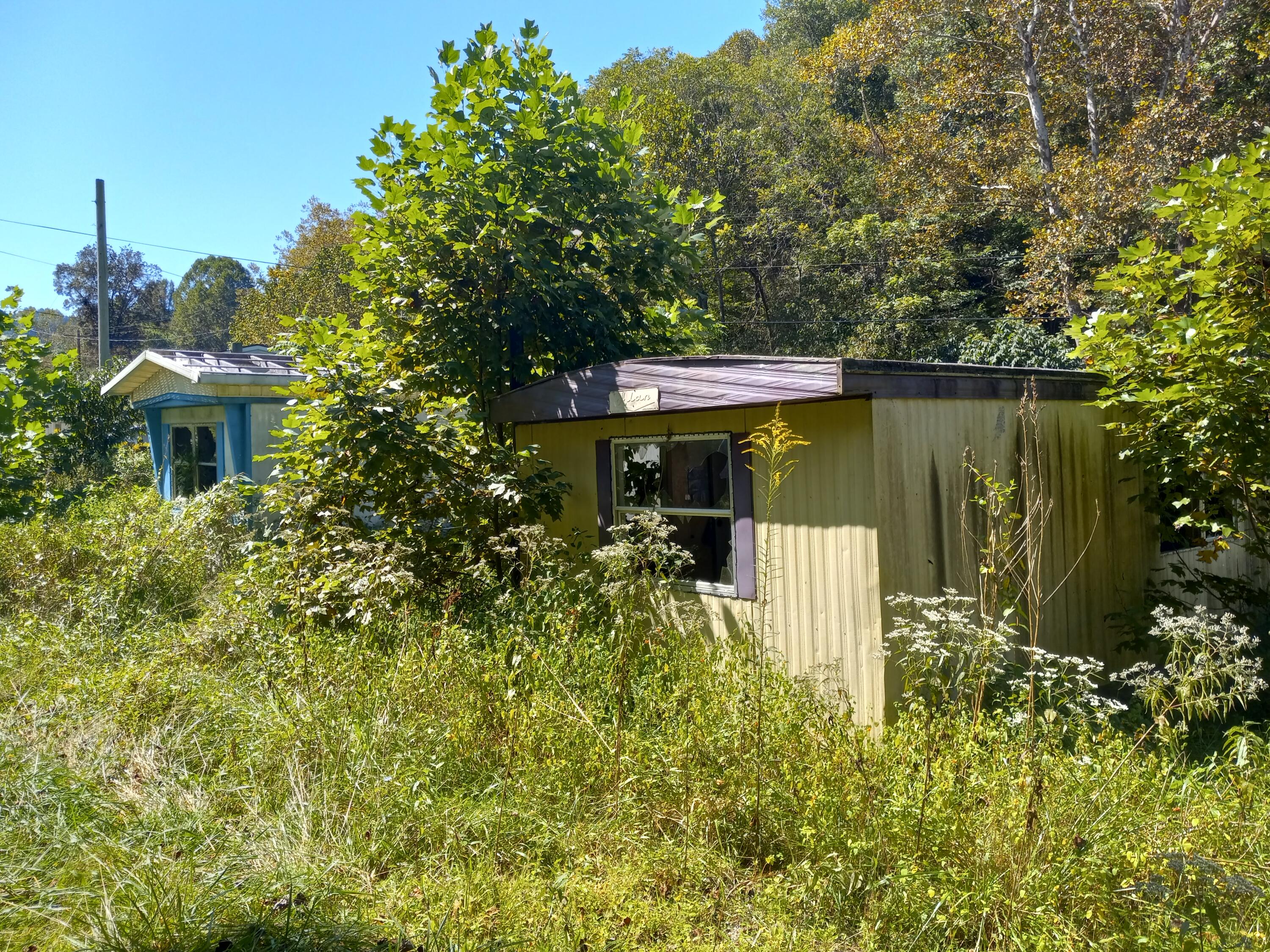 11201 Miner Road Pound, VA 24279 - Photo 8 of 10 20220921_130550