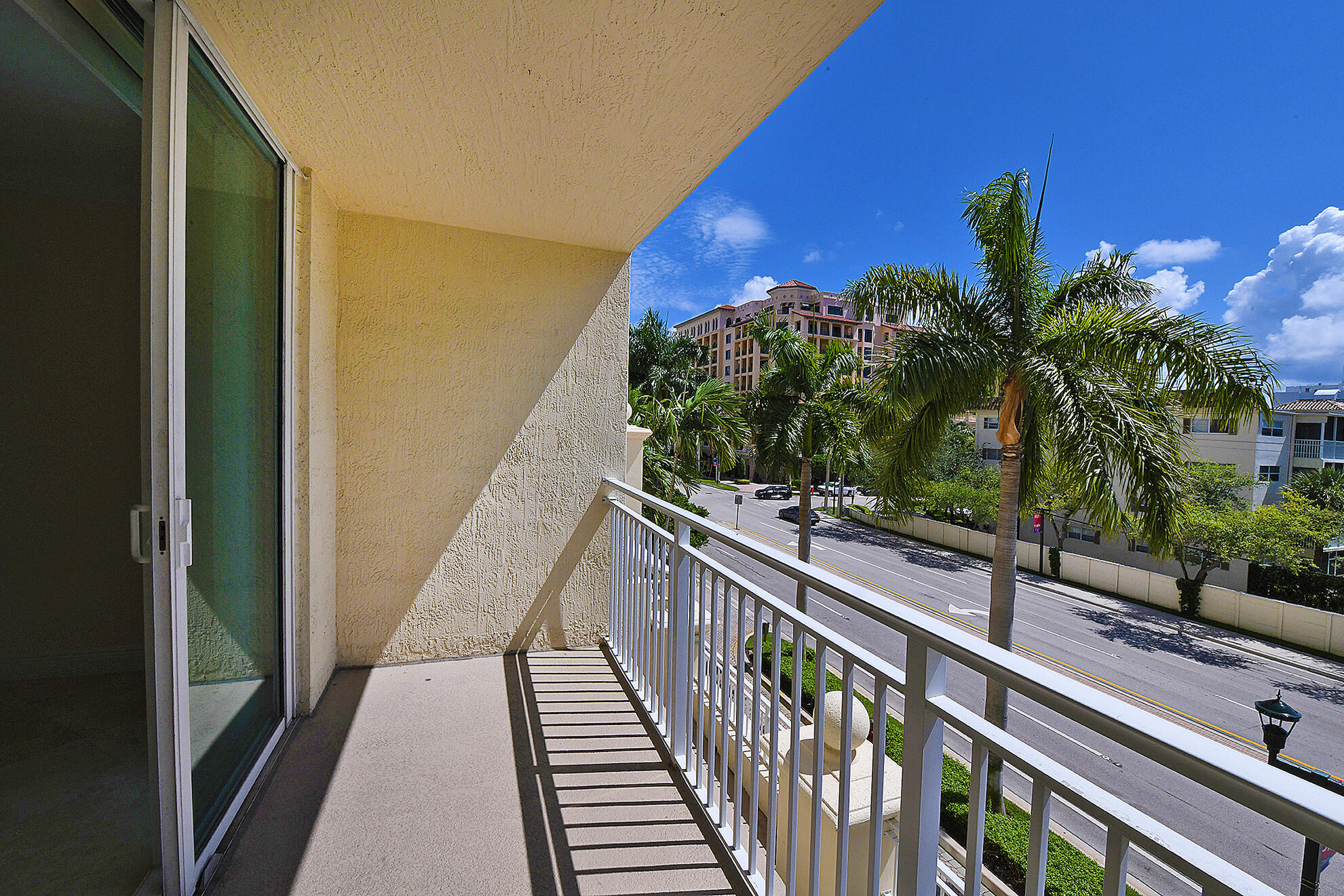 99 Southeast Mizner Boulevard, Unit 315 Boca Raton, FL 33432 - Photo 20 of 49 Balcony