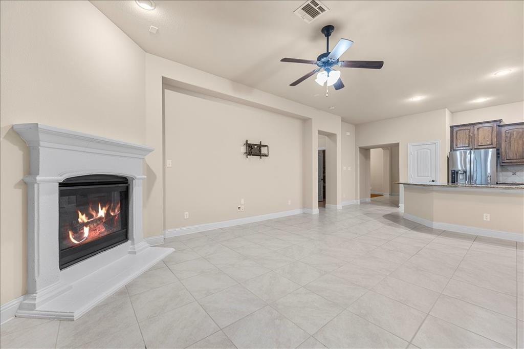 308 Fisk Lane McKinney, TX 75072 - Photo 4 of 40