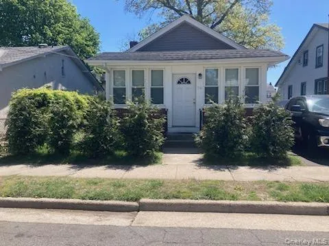 $599,000 | 76 Vancott Avenue, Hempstead, NY 11550