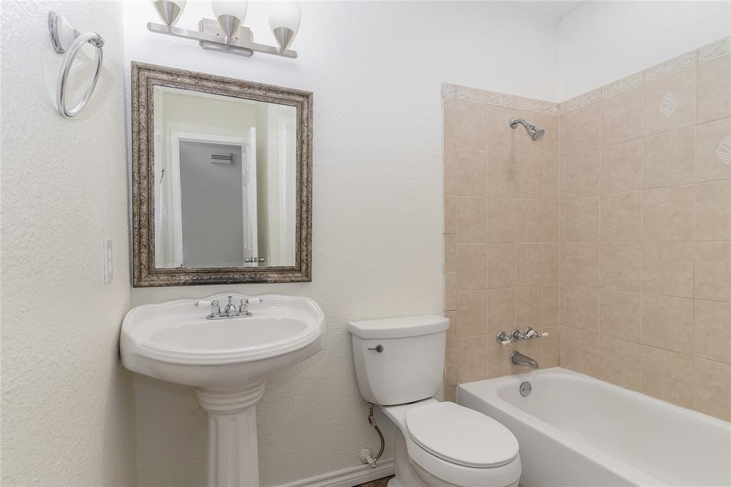 4307 Segura Court South, Unit 4309 Fort Worth, TX 76132 - Photo 11 of 15