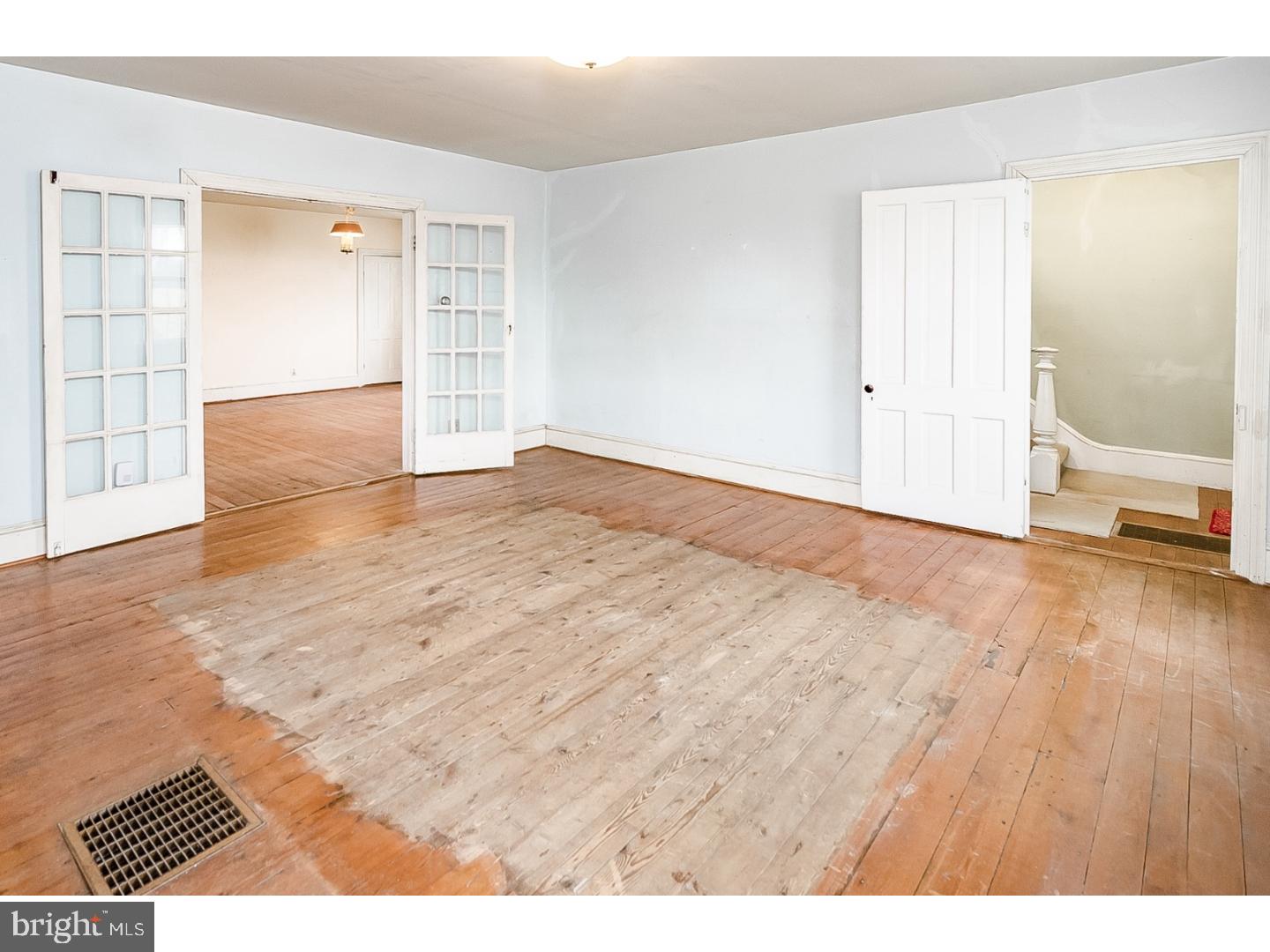 287 Federal City Road Pennington, NJ 08534 - Photo 11 of 25 Living Room