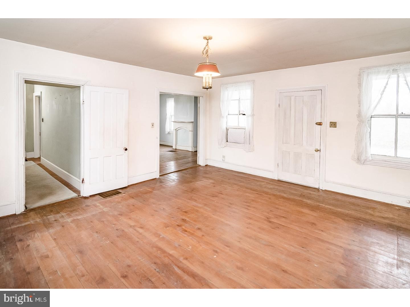 287 Federal City Road Pennington, NJ 08534 - Photo 12 of 25 Dining Room