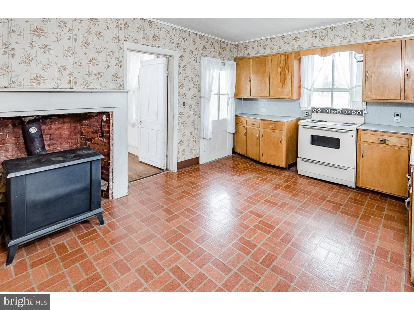 287 Federal City Road Pennington, NJ 08534 - Photo 15 of 25 Kitchen