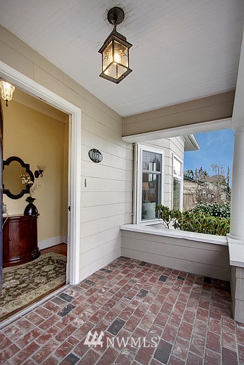 1227 Rucker Avenue Everett, WA 98201 - Photo 3 of 19