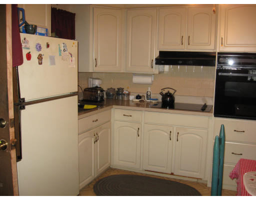 2 Harwich Street Worcester, MA 01607 - Photo 3 of 7 Gallery Image 3