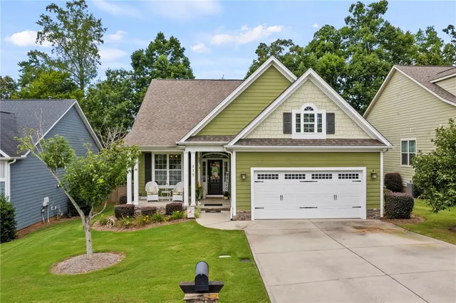 $484,900 | 215 Chickadee Trail, Easley, SC 29642