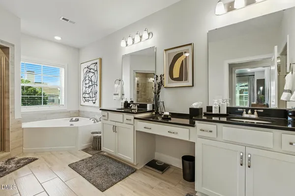 $639,000 | 1200 Gathering Park Circle, Unit 304, Cary, NC 27519