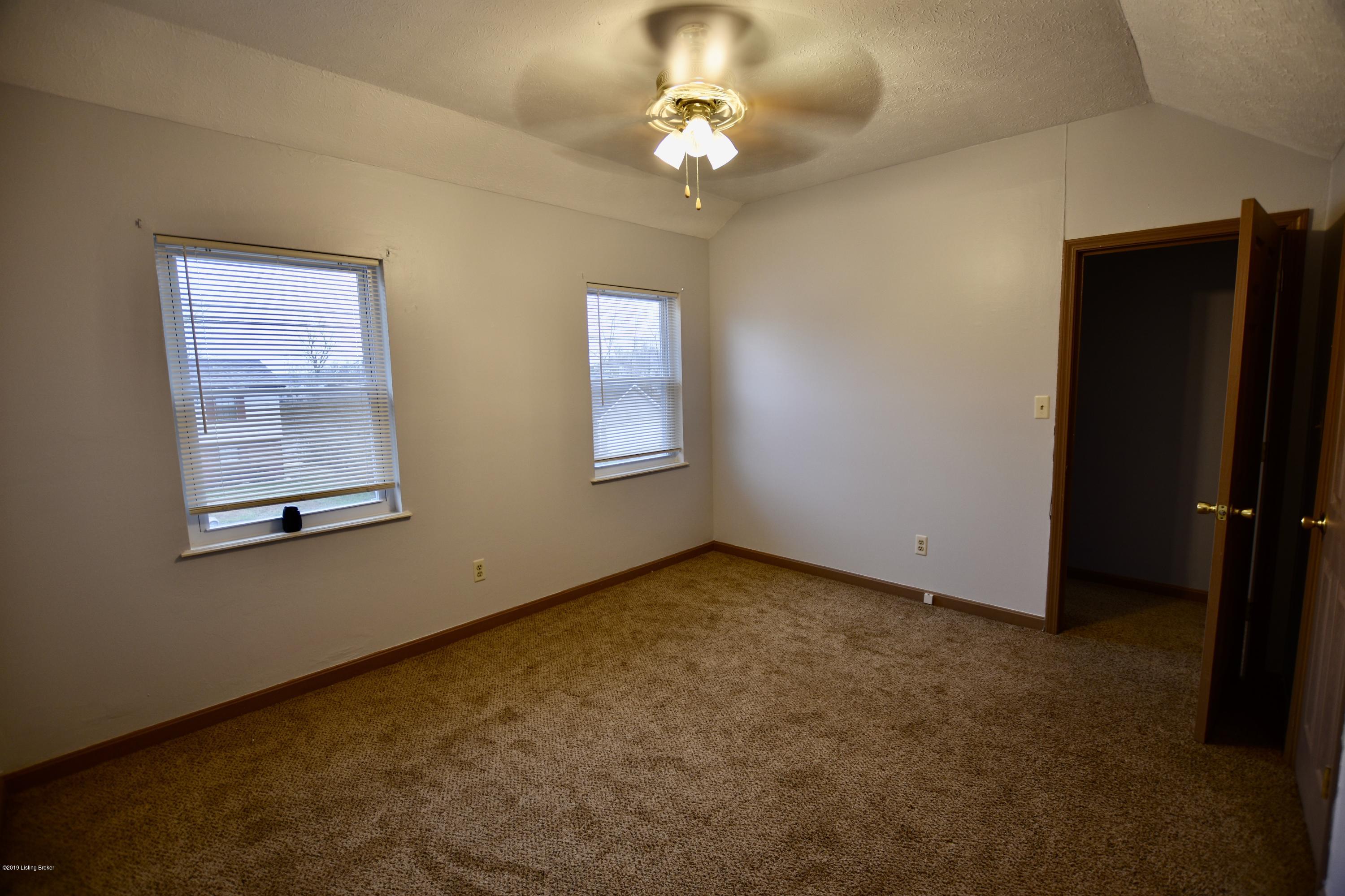 2644 Lake Road North, Unit N Radcliff, KY 40160 - Photo 13 of 32 7DA0C050-DD83-485D-95EF-4F19081D1C8A_1_2