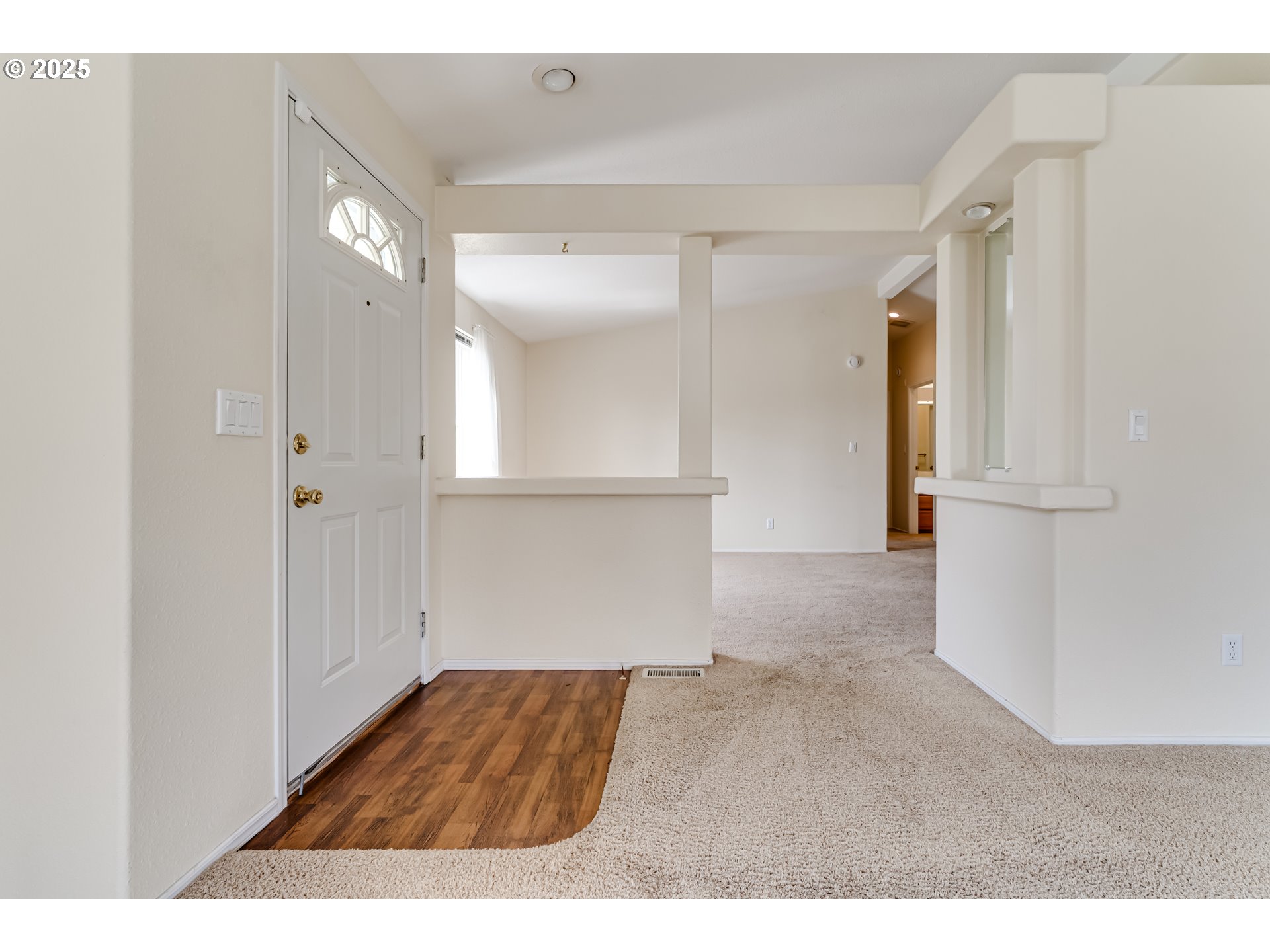 5353 Club Drive Eugene, OR 97402 - Photo 4 of 34 a view of empty room