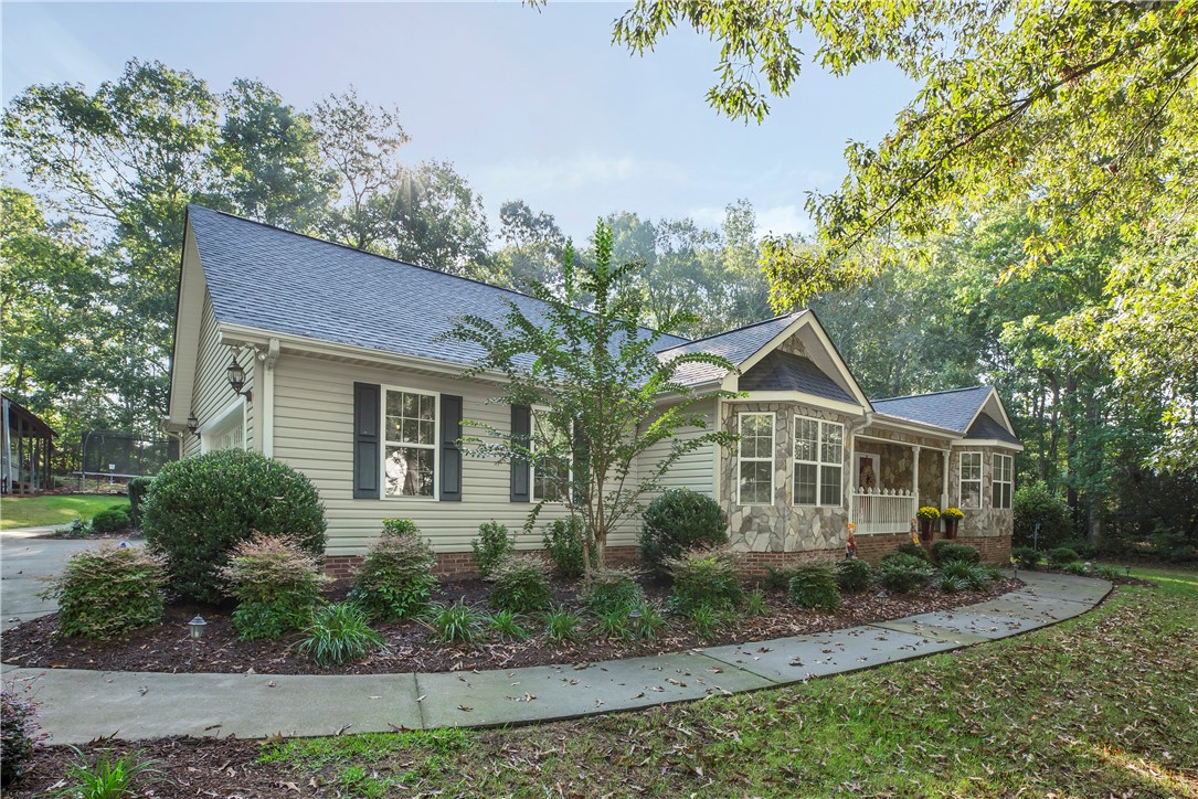 159 Hannah Circle Anderson, SC 29621 - Photo 1 of 21 Gallery Image 1