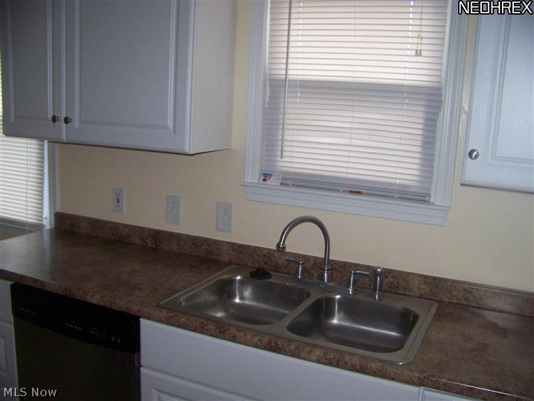 20906 Watson Road Maple Heights, OH 44137 - Photo 14 of 19 Gallery Image 14