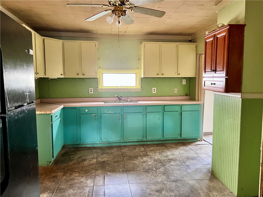 710 East Main Street Hoopeston, IL 60942 - Photo 7 of 25