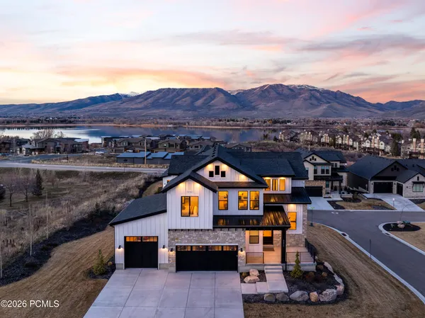 $1,890,000 | 6372 East 950 South, Huntsville, UT 84317