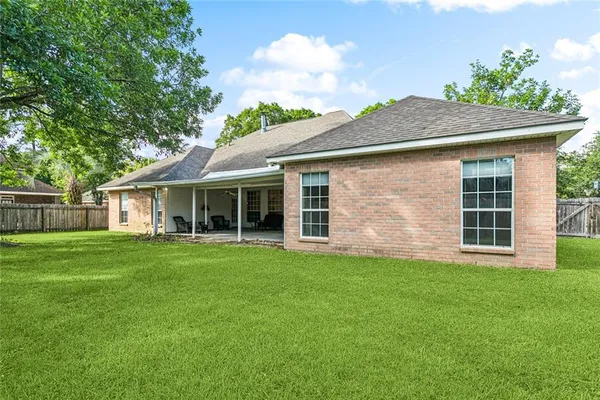 $430,000 | 200 Leeds Drive, Slidell, LA 70461