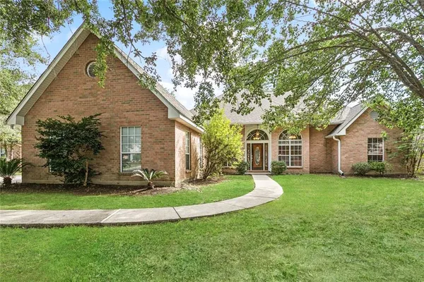 $430,000 | 200 Leeds Drive, Slidell, LA 70461