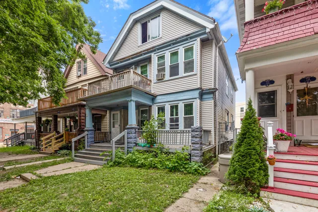 $215,000 | 708 South 36th Street, Unit 710, Milwaukee, WI 53215