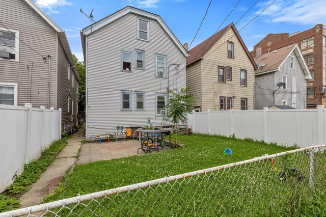 $215,000 | 708 South 36th Street, Unit 710, Milwaukee, WI 53215