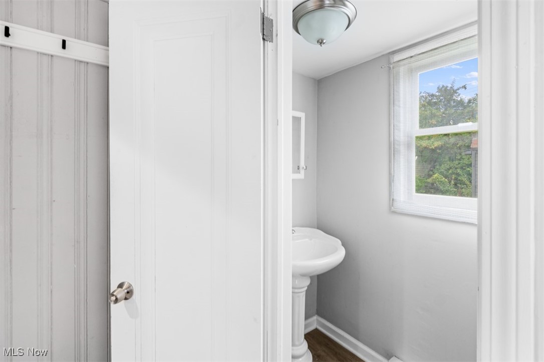 2035 Rossmoor Road Cleveland Heights, OH 44118 - Photo 18 of 40 Gallery Image 18