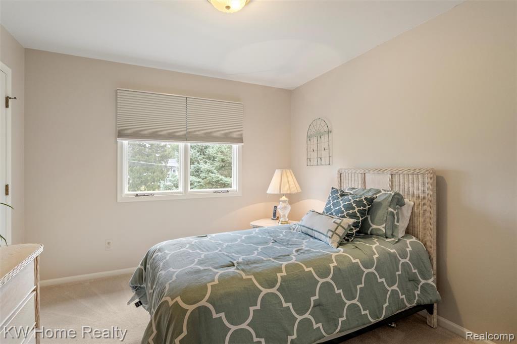 23935 Drake Road Farmington, MI 48335 - Photo 32 of 70