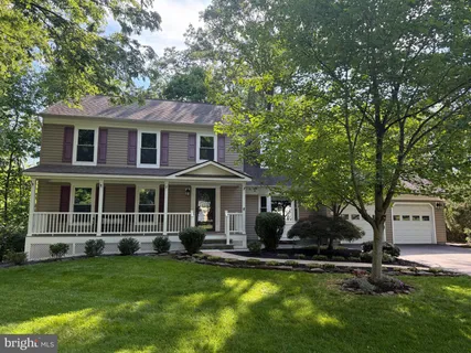 $965,000 | 13209 Ashvale Drive, Fairfax, VA 22033