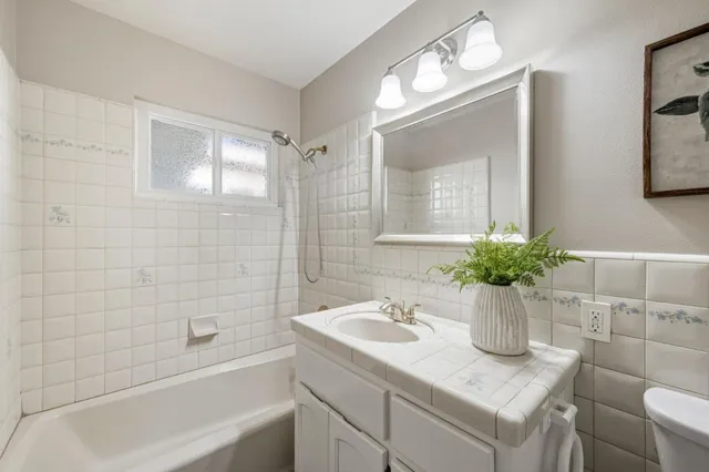 $2,249,000 | 988 Daffodil Way, San Jose, CA 95117