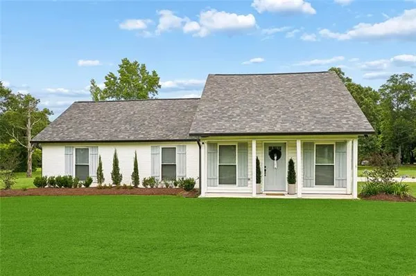 $250,000 | 30395 Stewart Road, Albany, LA 70711