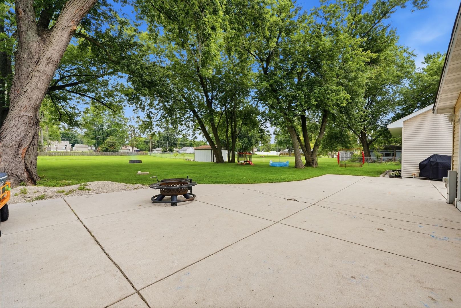 816 Ogden Road New Lenox, IL 60451 - Photo 23 of 41
