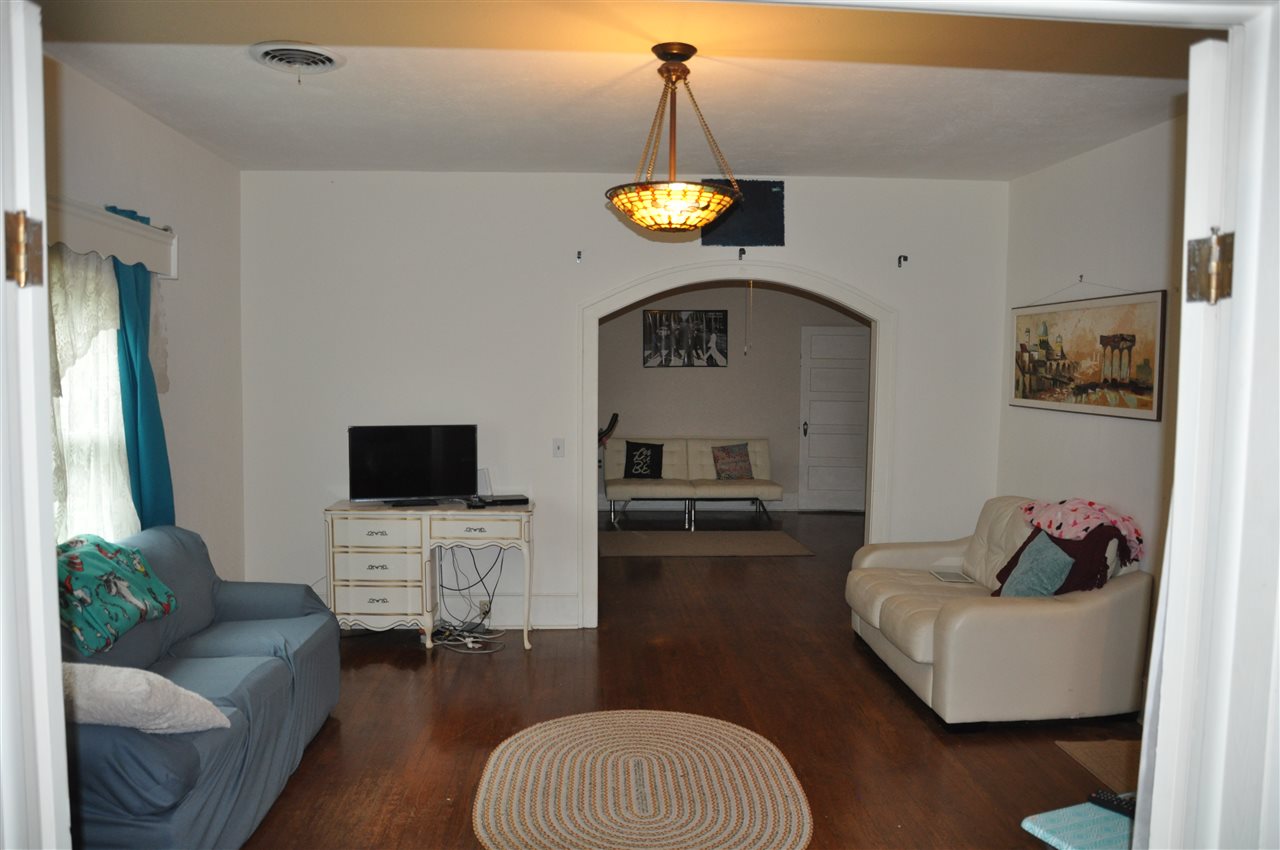 514 East Main Street Perry, FL 32347 - Photo 5 of 26 Gallery Image 5