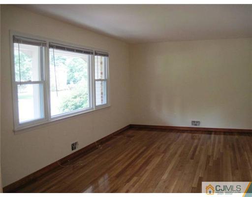 6 Putnam Road East Brunswick, NJ 08816 - Photo 2 of 10 Gallery Image 2