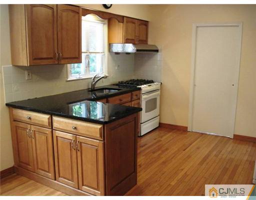 6 Putnam Road East Brunswick, NJ 08816 - Photo 4 of 10 Gallery Image 4